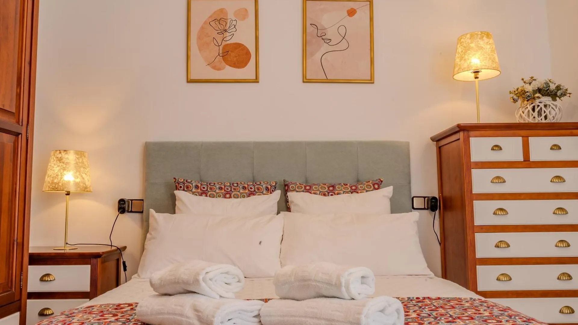 Living Cazorla II Apartment 0*,